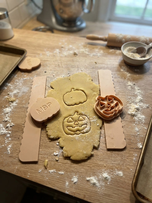 Emporte-pièce citrouille pour biscuit fourré d'Halloween – photo 2
