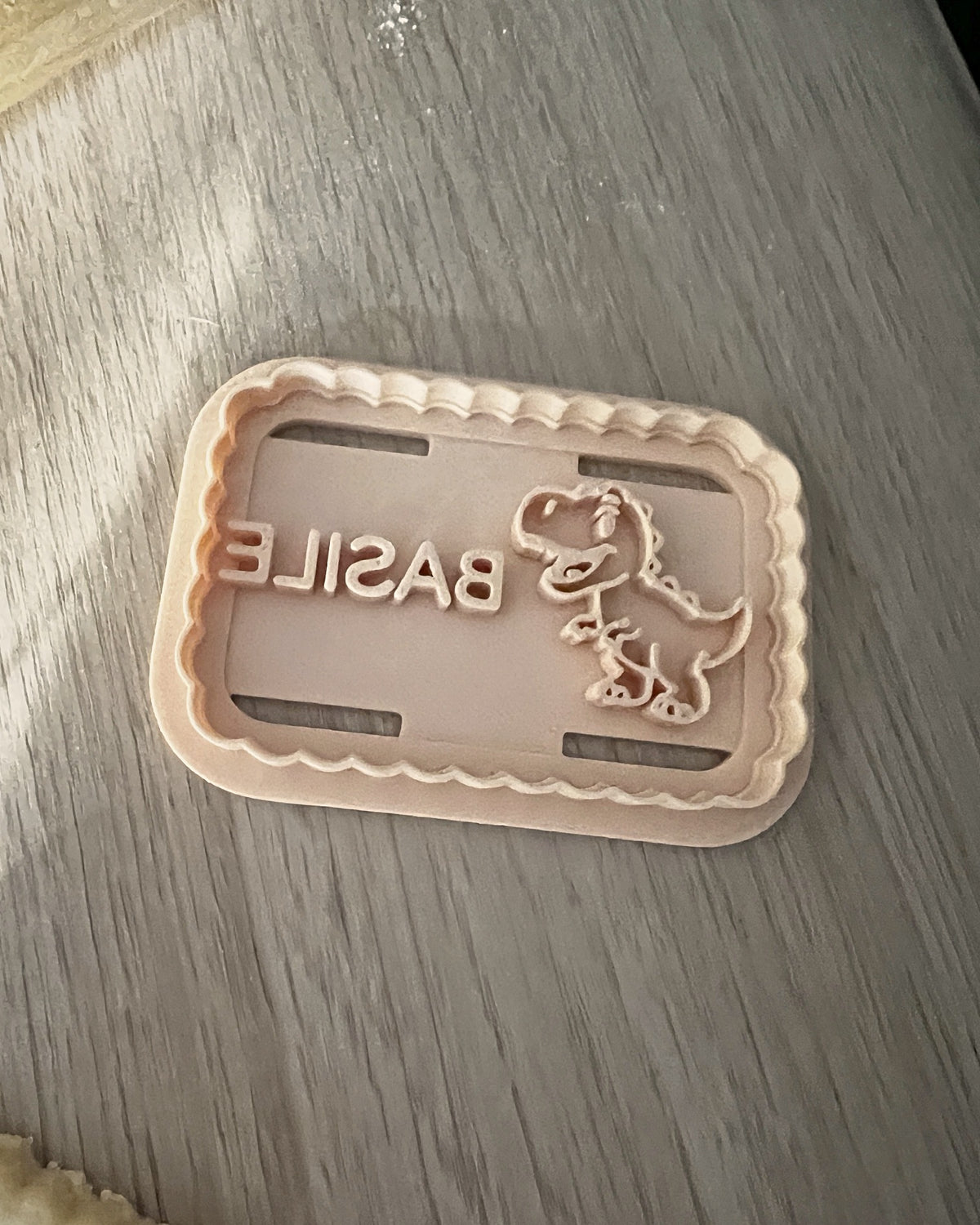 Emporte-pièce rectangle personnalisé T-rex Basile