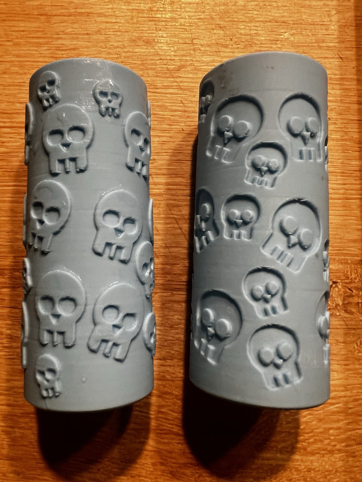 Rouleau à motif Tête de mort, relief et creux – photo réelle